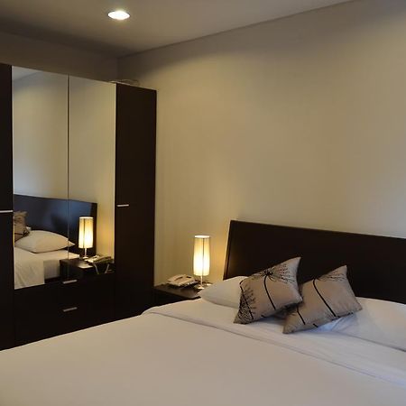 Bangkok Living Aparthotel Buitenkant foto