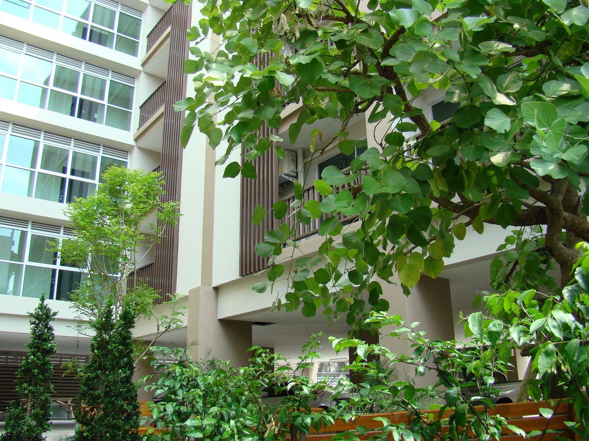 Bangkok Living Aparthotel Buitenkant foto