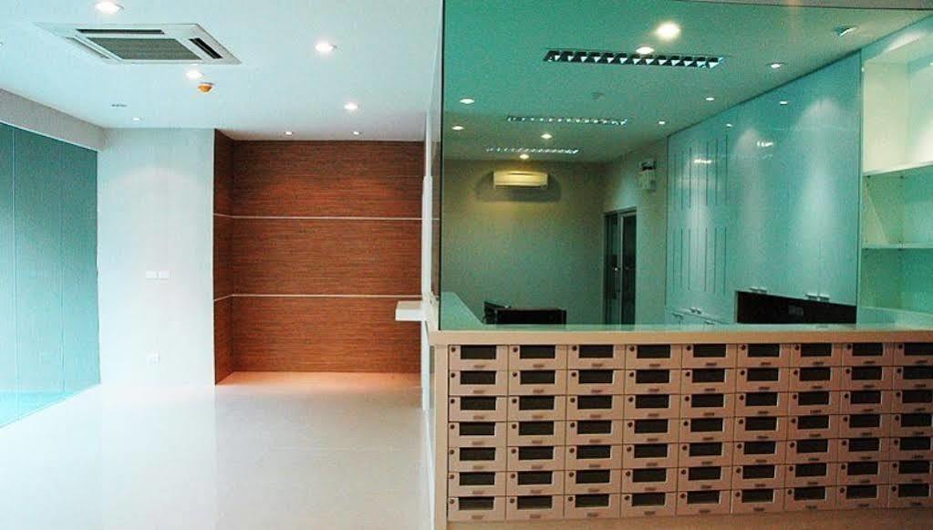 Bangkok Living Aparthotel Buitenkant foto